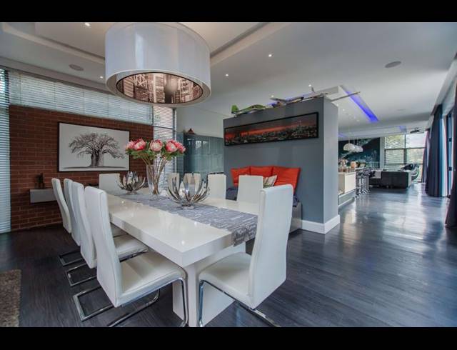 5 BEDROOM HOUSE FOR SALE IN COPPERLEAF ESTATE